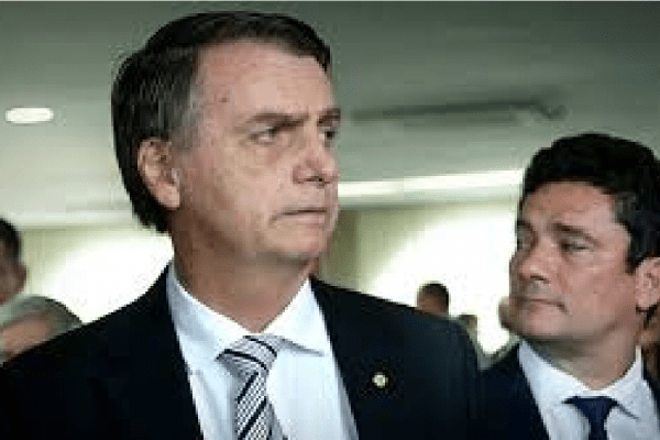 Bolsonaro afirma que os partidos pedem ministérios e nega que seja o da Damares
