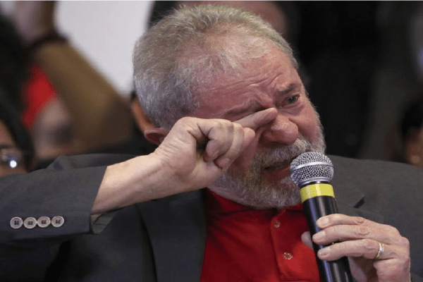 Na tentativa de deixar a prisão Lula manda carta para presidente da OAB: "Tiranos não suportam"