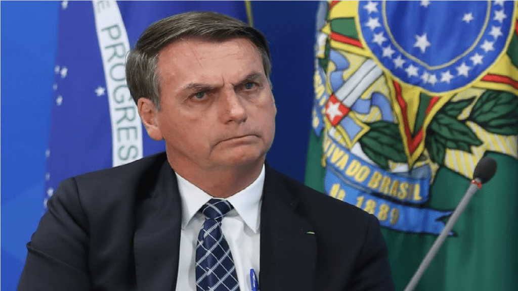 Bolsonaro rebate críticas de Macron sobre queimadas na Amazônia