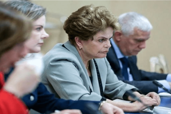 Dilma e Gleisi Hoffmann são suspeitas nos casos dos hackers do The Intercept