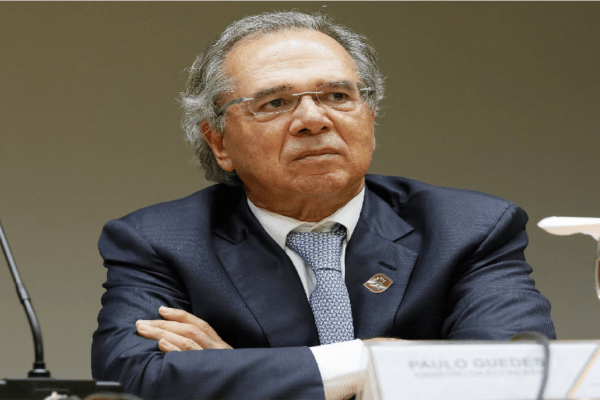 Paulo Guedes lamenta desidratação da Previdência no Senado