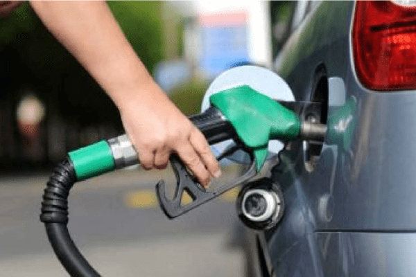 Petrobrás eleva preço do diesel e da gasolina