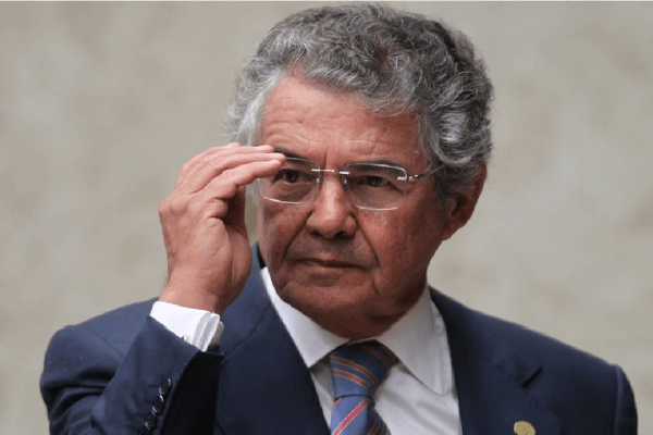 Ministro Marco Aurélio vota à favor de Bolsonaro depor por escrito
