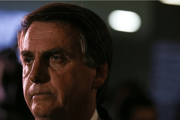 Bolsonaro lamenta a tentativa da esquerda de ligar seu nome ao caso Marielle
