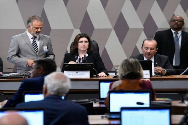 CCJ do Senado adia votação da PL sobre prisão em 2ª instância