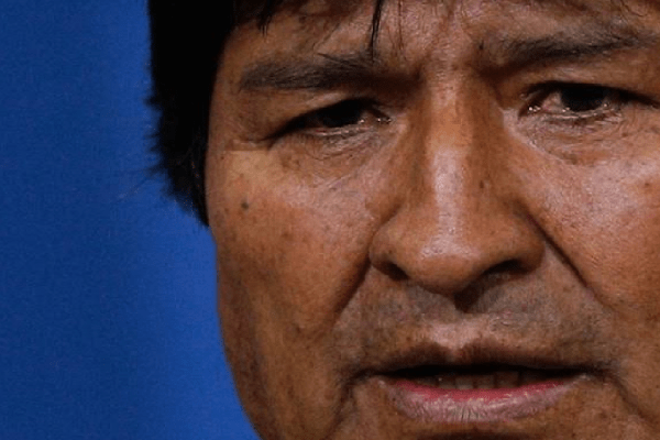 Filhos de ex-presidente boliviano deixam país rumo à Argentina