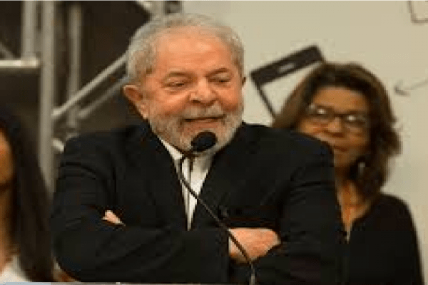 Sitio de Atibaia: Lula não aceita condenação no TRF-4 e vai ao Supremo reclamar