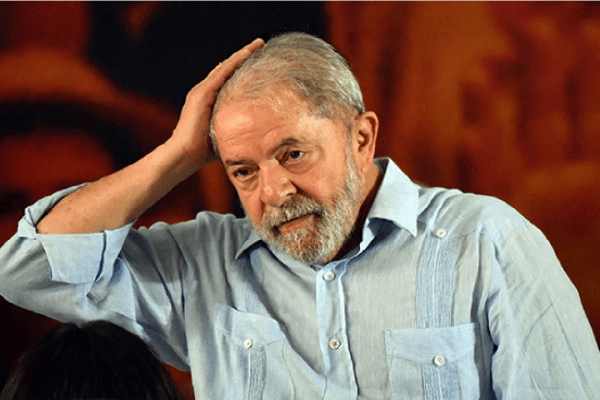MP pede rejeição de recurso do ex-presidente Lula no caso triplex... Nesta segunda-feira (4), o Ministério Público Federal afirmou que o ex-p...