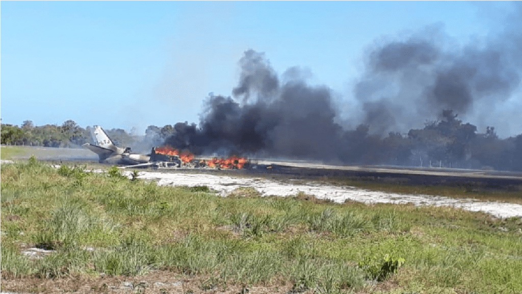 Na Bahia: Queda de avião mata 1 e deixa 9 feridos
