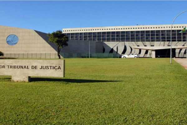 No Brasil: Quase mil casos prescrevem em tribunais superiores