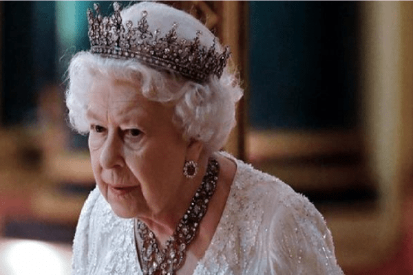Elizabeth II diz que a prioridade do governo é entregar o Brexit