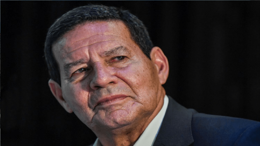 Vice-presidente Hamilton Mourão é submetido a cirurgia em Brasília