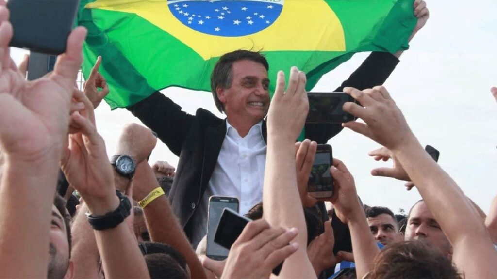 Bolsonaro participa da cerimônia de apresentação do projeto da Ponte sobre o Rio Pariquera-Açu