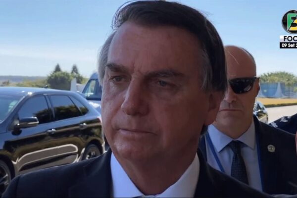 Bolsonaro: "Não interfiro em lugar nenhum, vou buscar soluções"