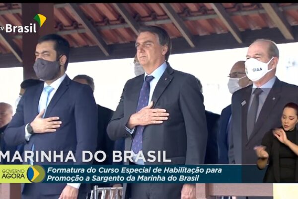 Bolsonaro participa da Cerimônia de Formatura do Curso Especial de Habilitação para Promoção a Sargento