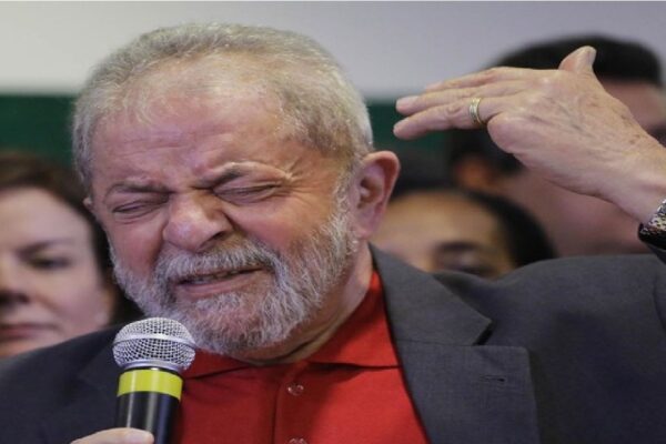 Lula sofre mais uma derrota: Ministro Fachin nega suspensão de processo do triplex