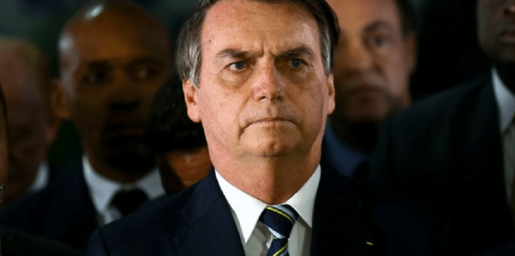 Bolsonaro passará por cirurgia amanhã, para retirada de cálculo na bexiga 