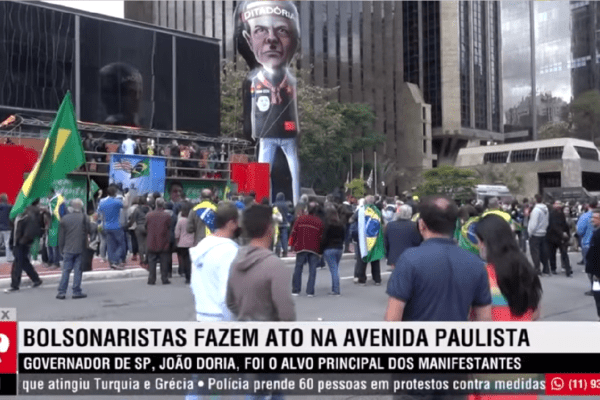 Bolsonaristas protestam contra obrigatoriedade da vacina Corovac