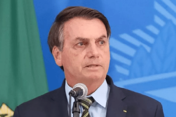 "Nosso bem maior, a liberdade, continua sendo ameaçado" diz Bolsonaro
