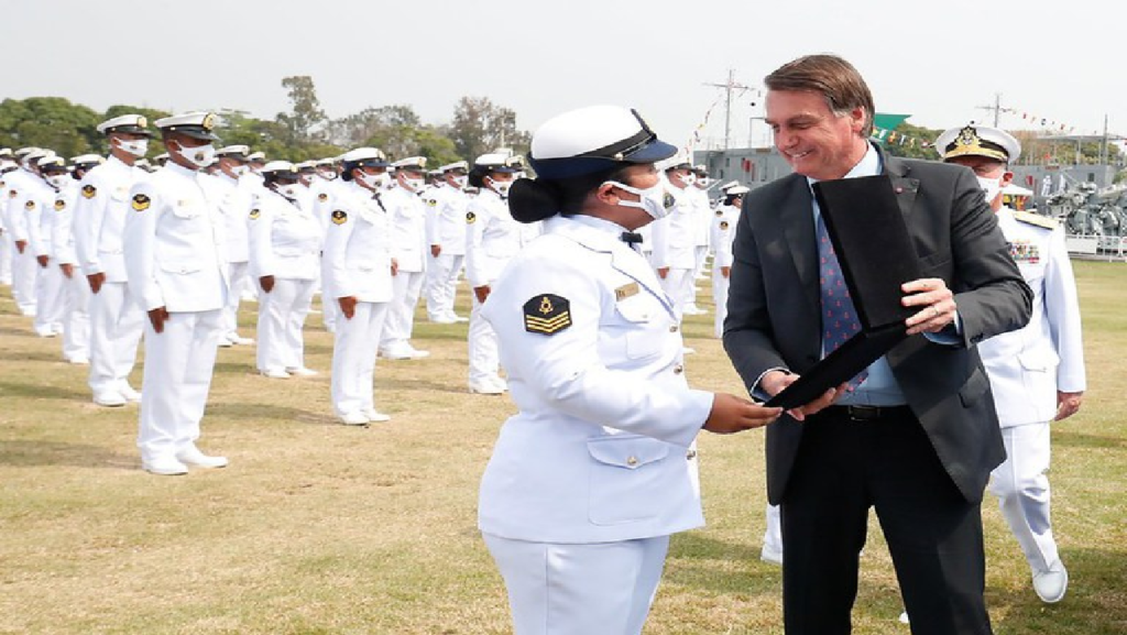 Presidente Bolsonaro participa de Solenidade de Promoção à Graduação de Sargento da Escola de Especialistas de Aeronáutica