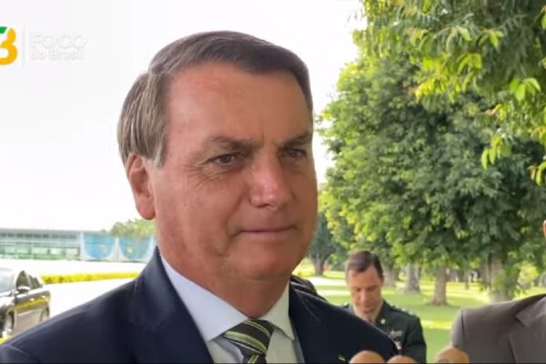 Bolsonaro manda recado Ao Vivo a Rodrigo Maia