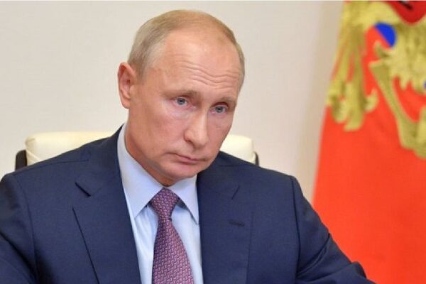 Rússia impulsiona "fake news" para promover a Sputnik V