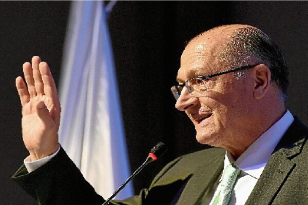 Alckmin fala sobre possibilidade de concorrer ao governo de SP: "É nosso dever estar à disposição"