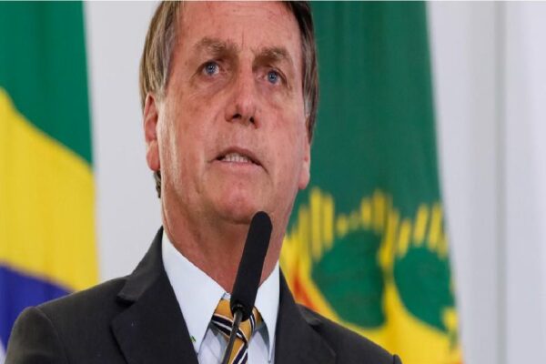 Jair Bolsonaro critica TSE por determinar desmonetização de perfis bolsonaristas