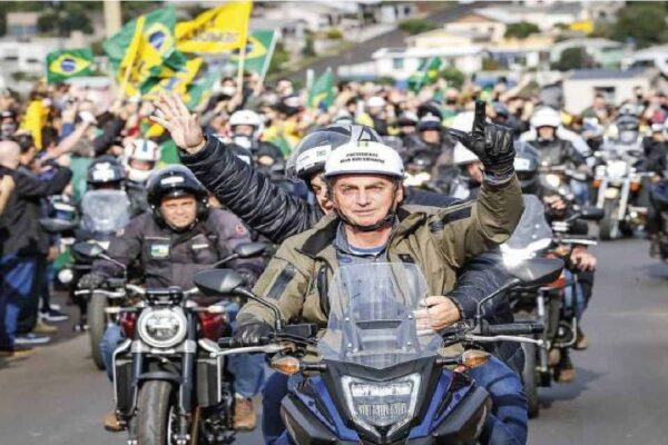 Presidente Bolsonaro convida para 1ª motociata no Nordeste, em Pernambuco